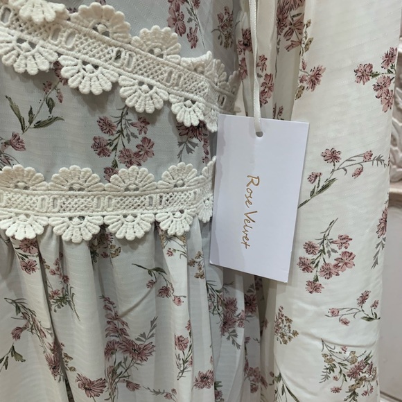 Floral with lace trim kimono Rose Velvet size L - Picture 4 of 9